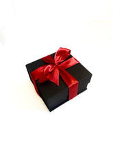 Load image into Gallery viewer, &quot;Parco&quot; Gift Set + Magnetic  Box.
