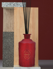 Load image into Gallery viewer, &quot;Panpuri&quot; Diffuser &quot;Red Moon&quot; 100 ml.
