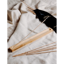 Load image into Gallery viewer, &quot;Cereria Molla &quot; Incense Holder.
